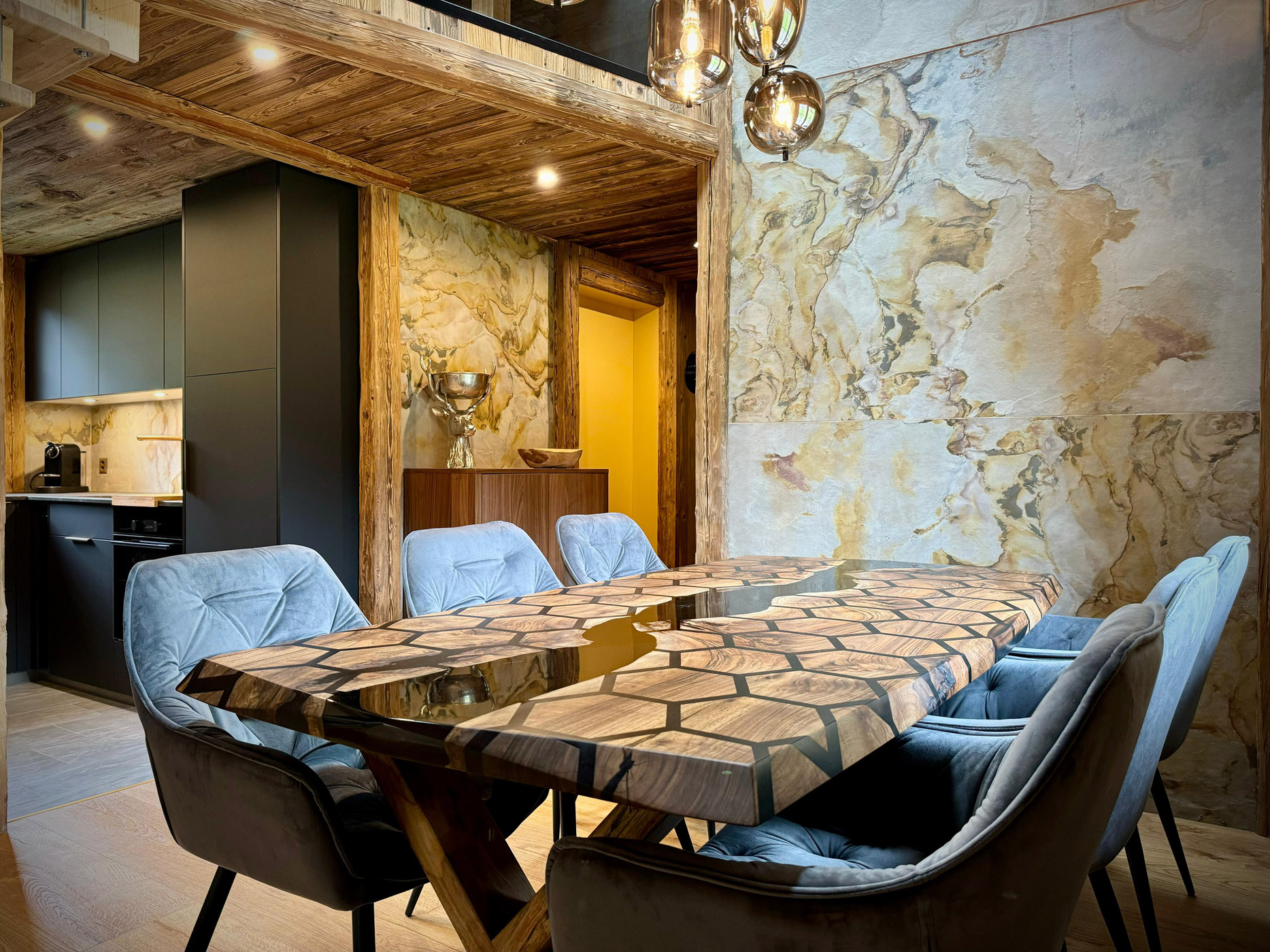 Image 1 Chalet Monjeri_Essen